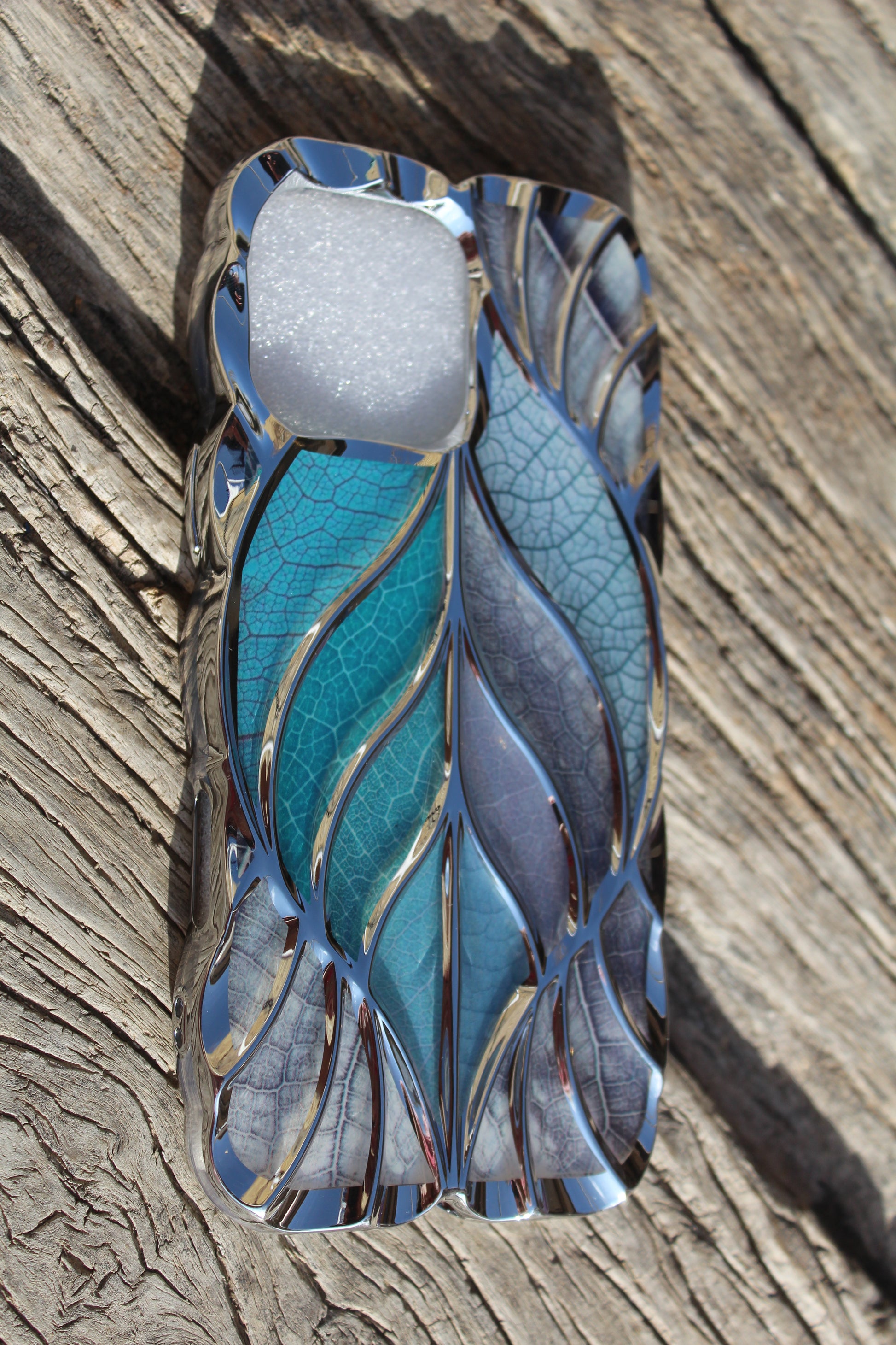 Elegant Leaf Design iPhone 16 Pro Max Case - Sanarah Accessories