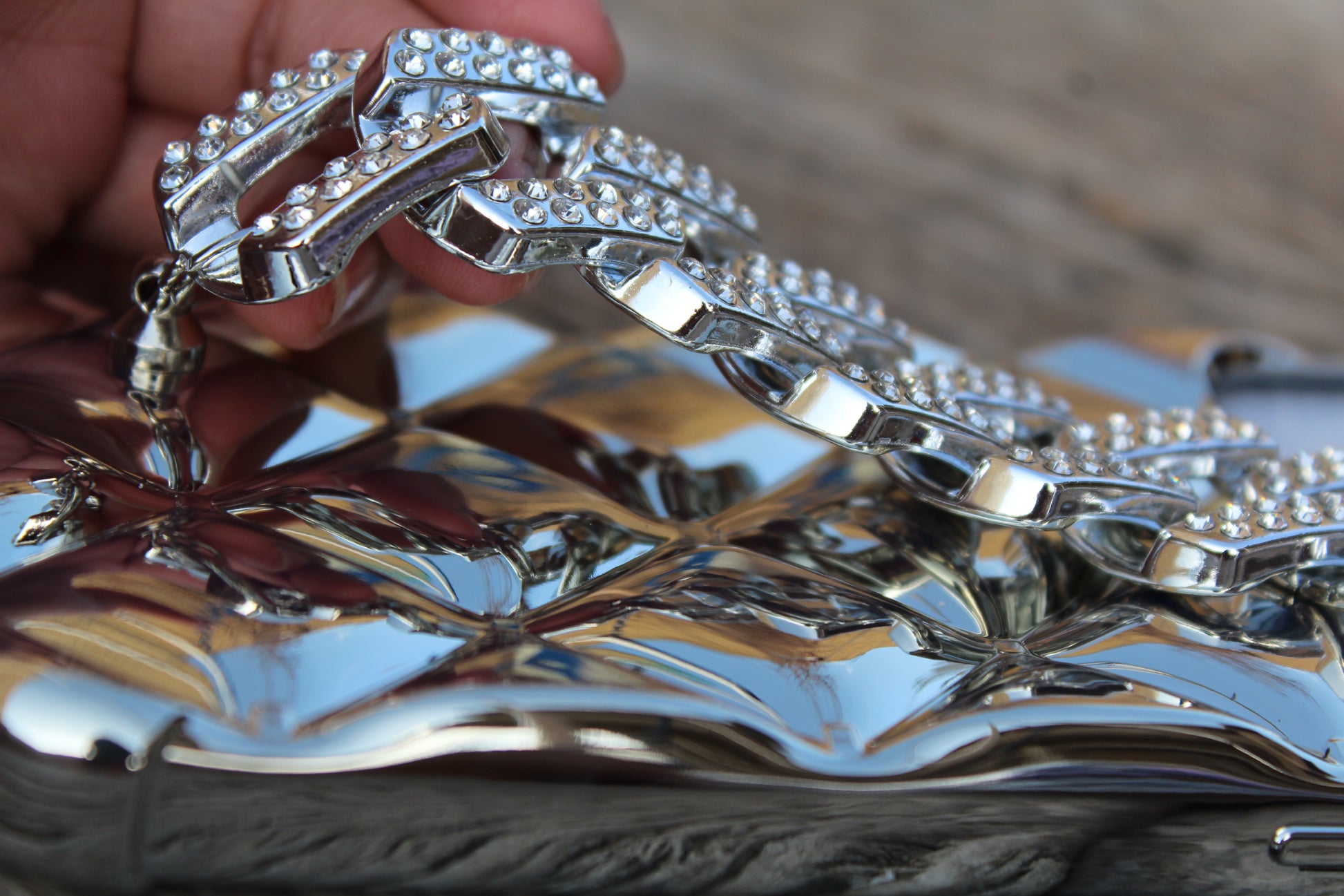 Luxury Glitter iPhone Case with Bracelet Chain - Sanarah Accessories